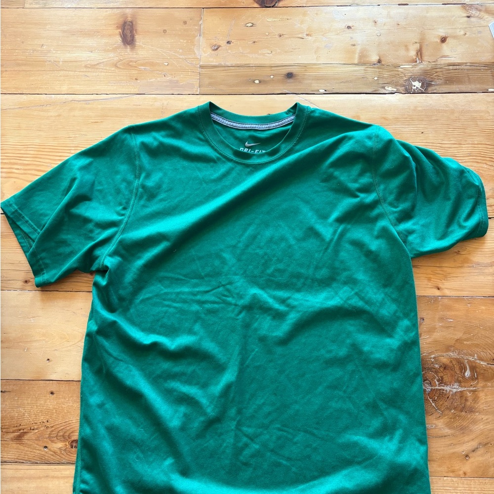Nike Green Short Sleeve Men's Tee